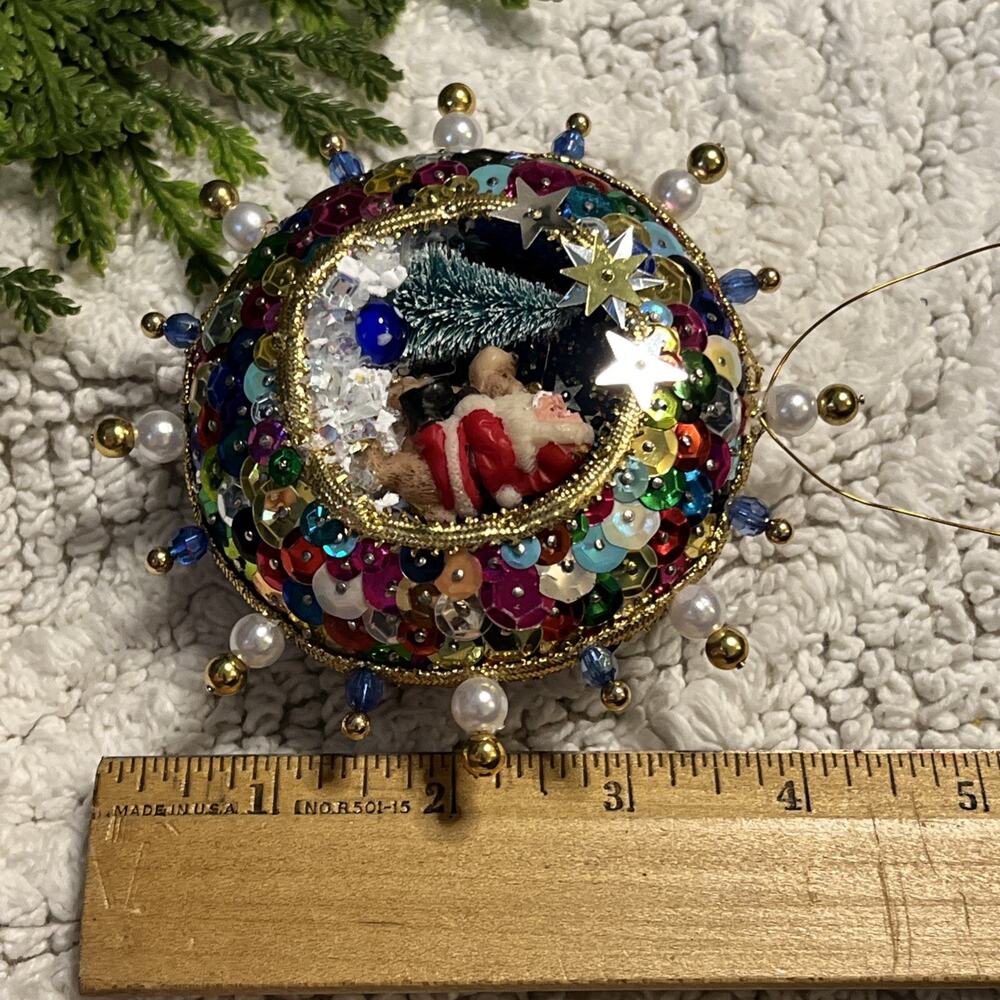 Diorama Christmas Ornament Sequins Beads Santa Reindeer Mushroom Tree Vintage - Picture 9 of 10